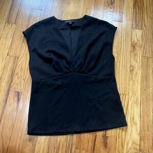 Banana Republic Black Sleeveless V Neck Work Blouse Size Medium